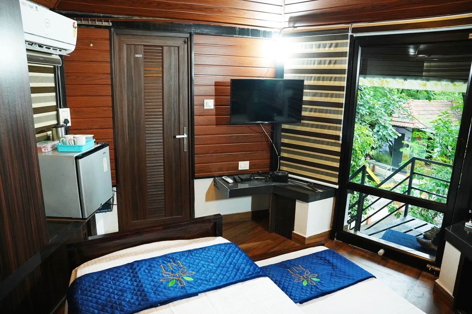 Classic Single Room interior, view 3 — Kaivalyam Homestay, Padichira, Wayanad