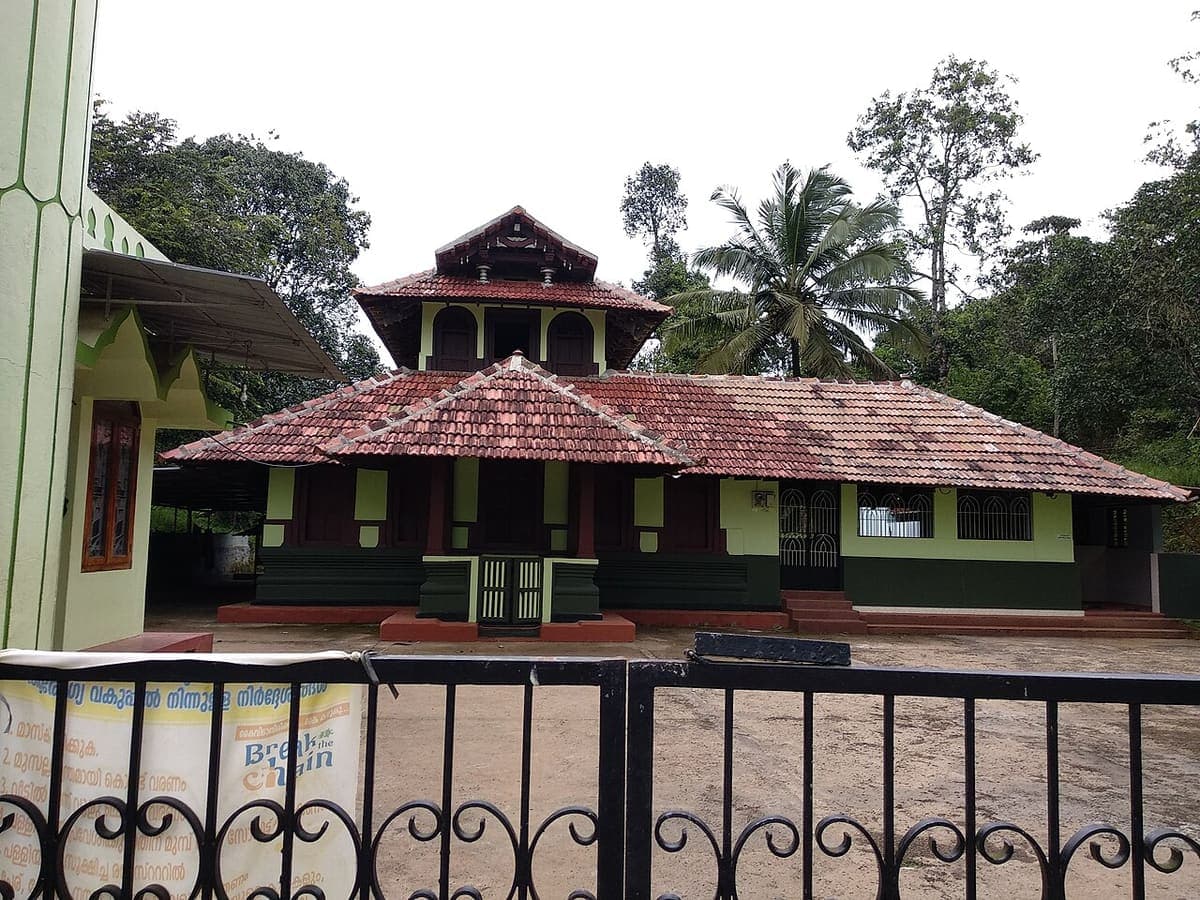 Varambetta Mosque — Religious Sites near Kaivalyam Homestay, Wayanad